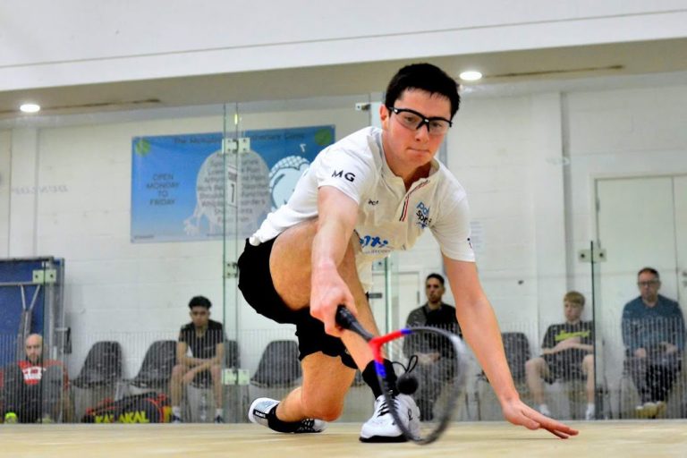 Matt Gregory squash player sponsored by dentisan